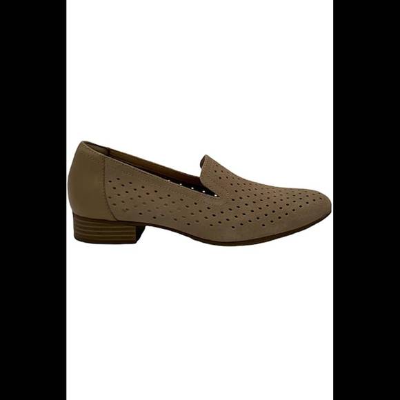 Clarks Womens Juliet Hayes Loafer Flat, Navy Suede, 7 US